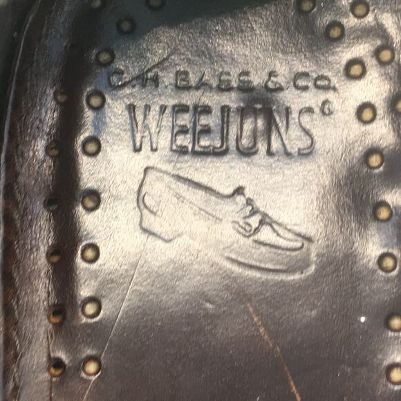 G. H. Bass & Co. Brown WEEJUNS Leather Loafer Men's Size 8 1/2 - Picture 15 of 16